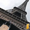 Нов рекорд по свободно падане беше поставен в Париж. 34-годишният французин Тайг Крис скочи от първия етаж на Айфеловата кула.