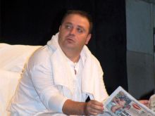 Любо Нейков